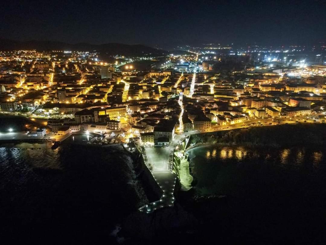 شقة Il Balcone Sull'Elba بيومبينوا المظهر الخارجي الصورة