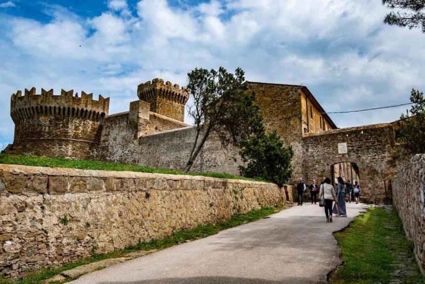 شقة Il Balcone Sull'Elba بيومبينوا المظهر الخارجي الصورة